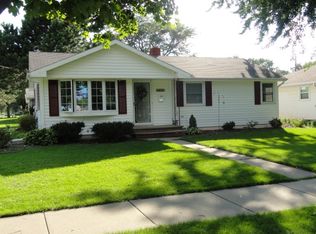 1768 Lilac Ln, Green Bay, WI 54302
