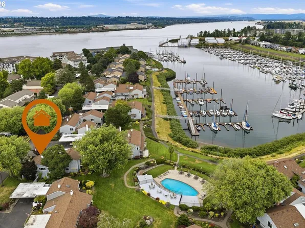 634 N Hayden Bay Dr, Portland, OR 97217