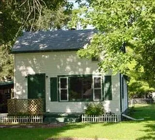 312 N West St photo 1