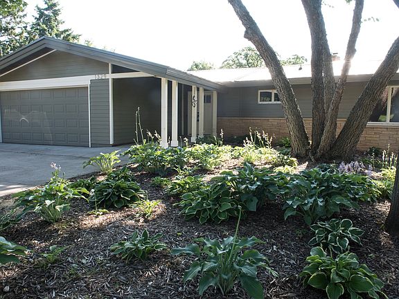 2nd image of 1329 Hillcrest Dr