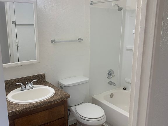 5th image of 18325 108th Ave NE #15