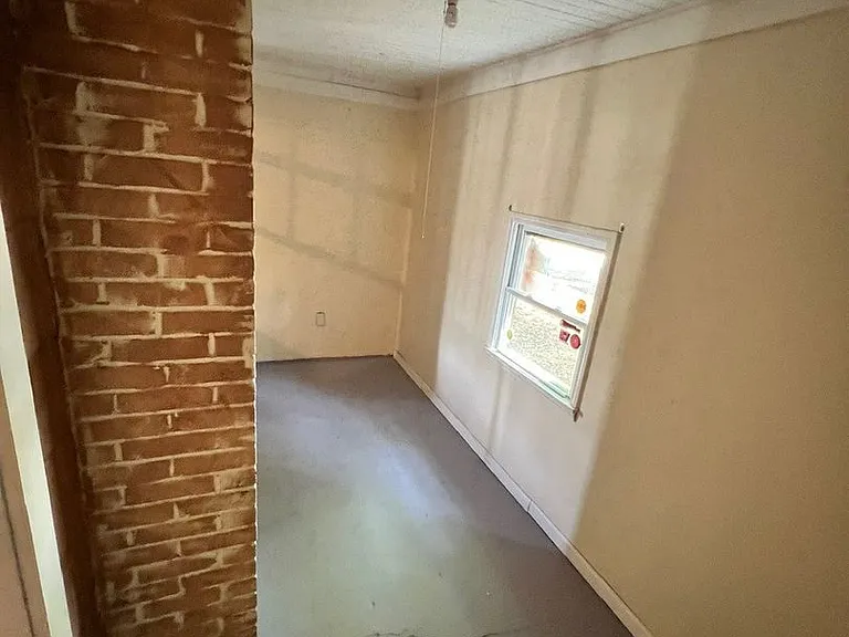 2201 Mississippi Ave — Photo 21