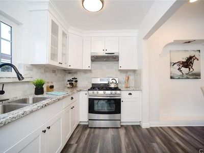 2036 W 75th St, Los Angeles, CA, 90047