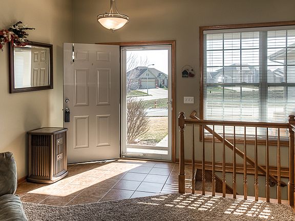 Open entry way