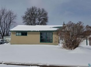 13 Glen Cir, Babbitt, MN 55706