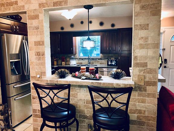 3rd image of 8005 Mendoza Dr