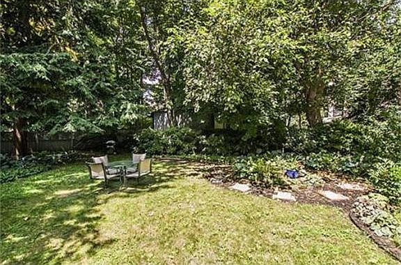 2nd image of 27 Linnaean St APT 5