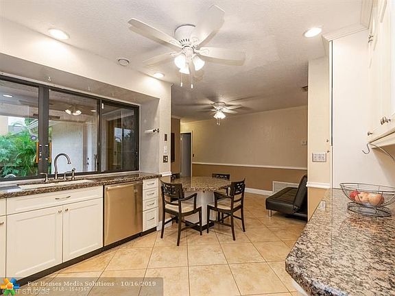 5th image of 11650 NW 37th Pl