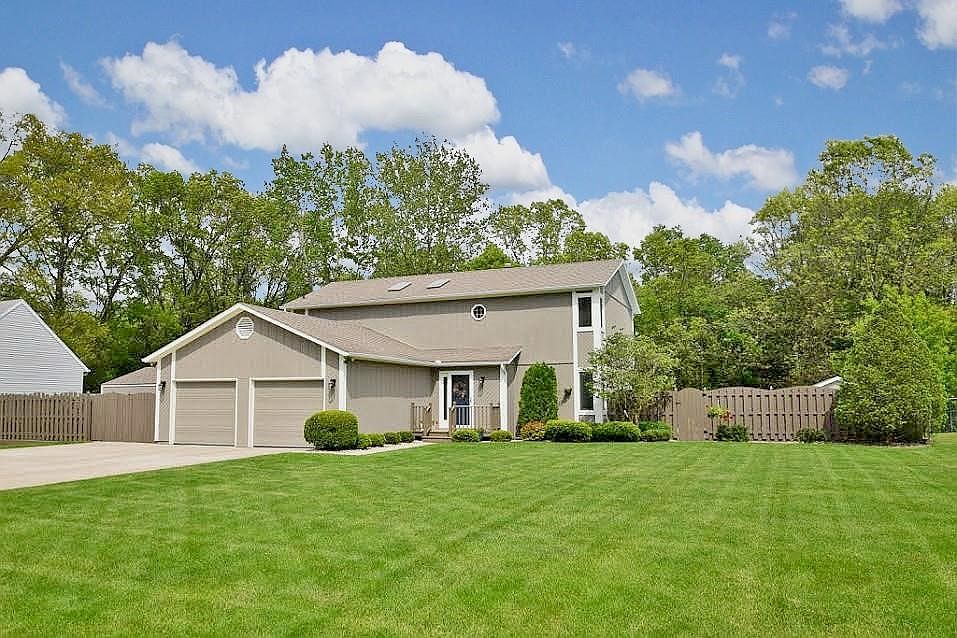 1st image of 51152 Shady Ln