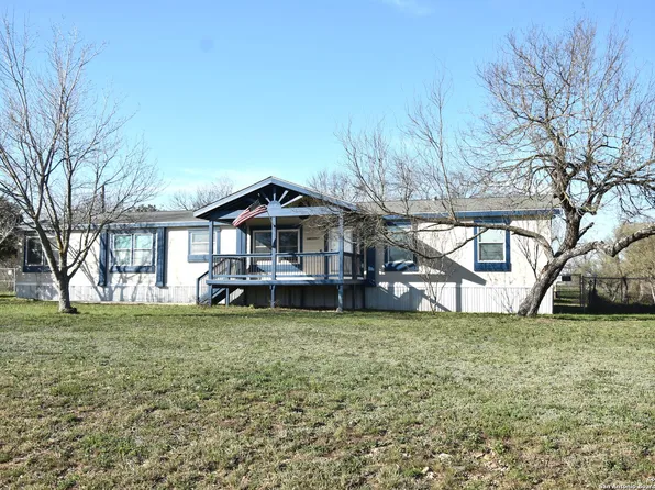 334 COUNTY ROAD 5634, Castroville, TX 78009