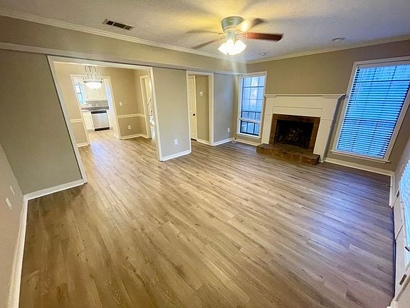 4th image of 705 Bay Park Dr #A