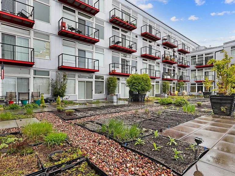 2960 Eastlake Ave E #203 — Photo 7