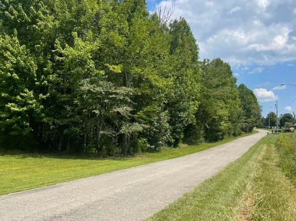 379 Gaskin Dr, Jamestown, KY 42629