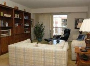 1103 S Hunt Club Dr APT 317, Mount Prospect, IL 60056