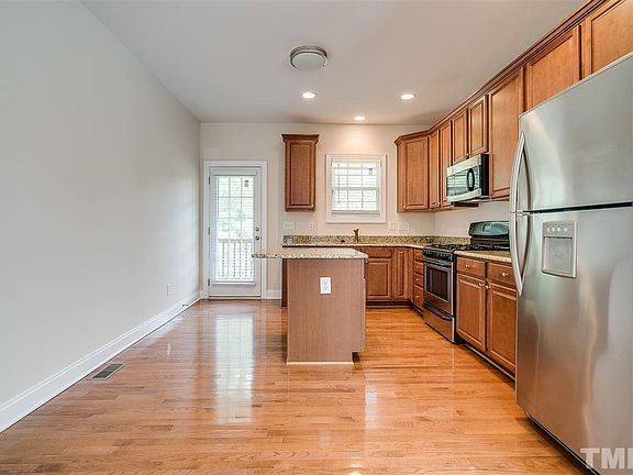 5th image of 862 Saratoga Dr #862