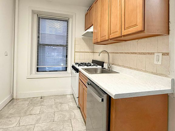 4th image of 43-33 48th St APT 1C