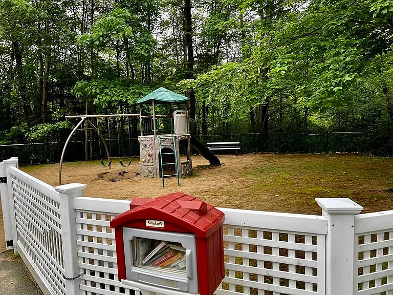 700 Brookside Dr #G — Photo 33