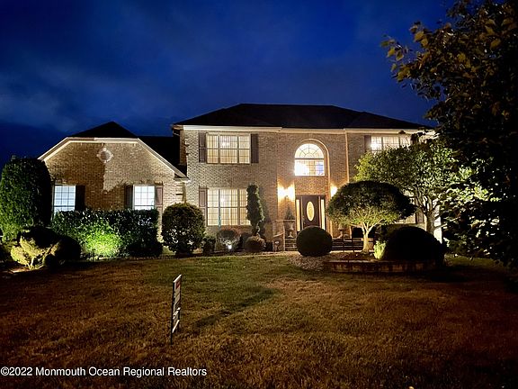 2nd image of 25 Scott Dr