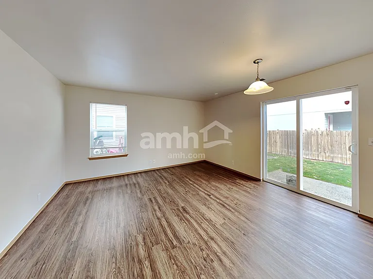 7127 179th Street Ct E — Photo 7
