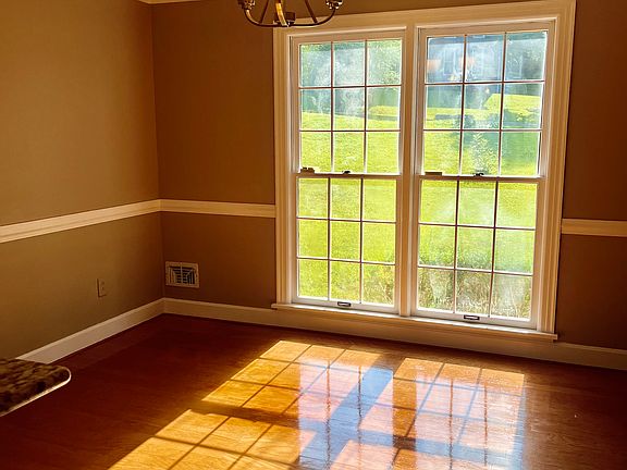 5th image of 4612 Deepwood Ct