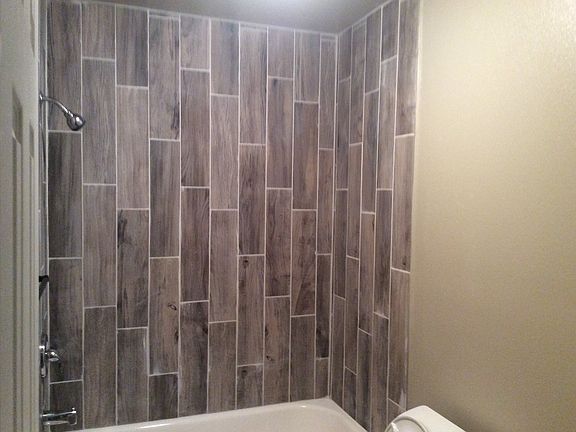 3rd image of 725 W Avenue I