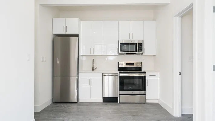 Rented by Nooklyn NYC LLC | media 28