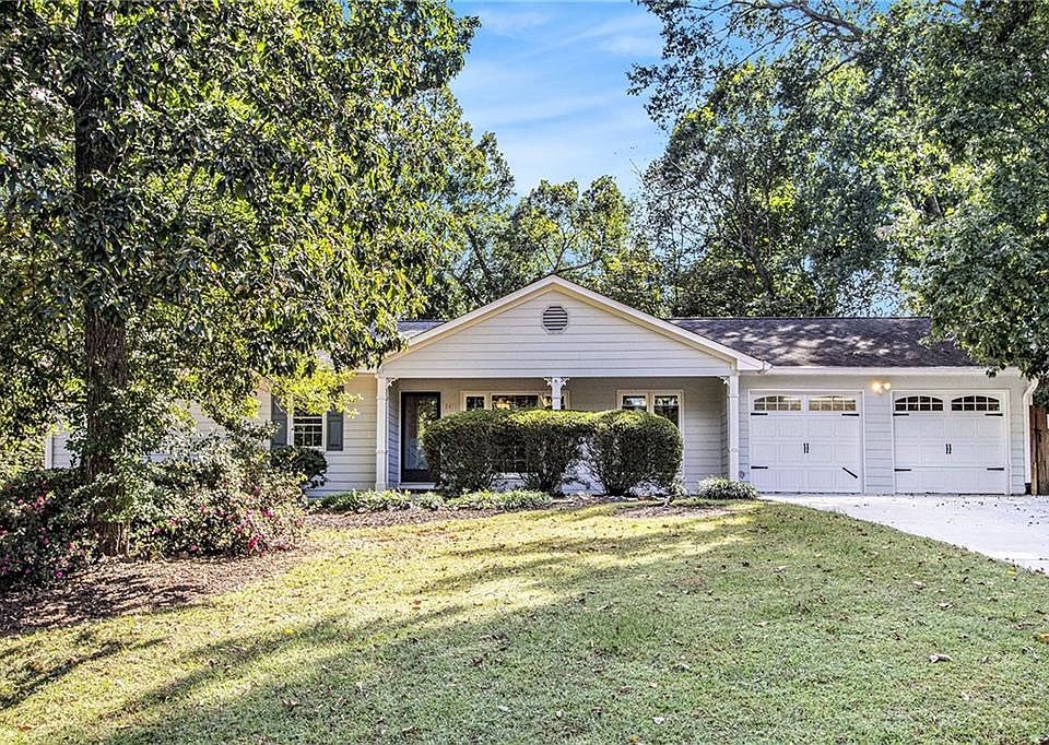 1st image of 2433 Great Oak Ln