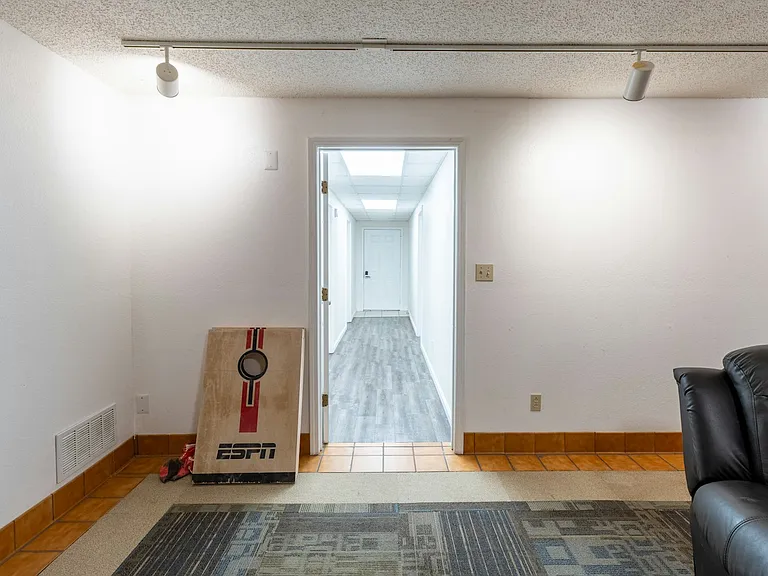 68 Klamm Park Ln — Photo 10