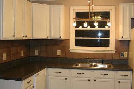 2nd image of 2463 Elkwood Cres