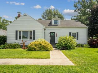 200 S Bell St, Edgewood, IA 52042