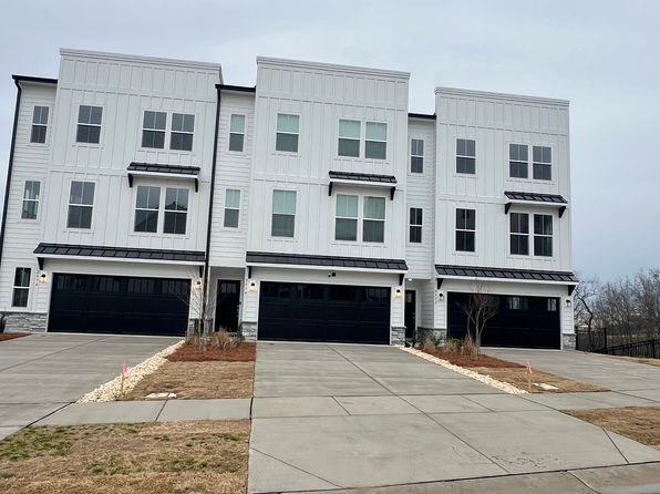 2092 Barrowcliffe Dr NW