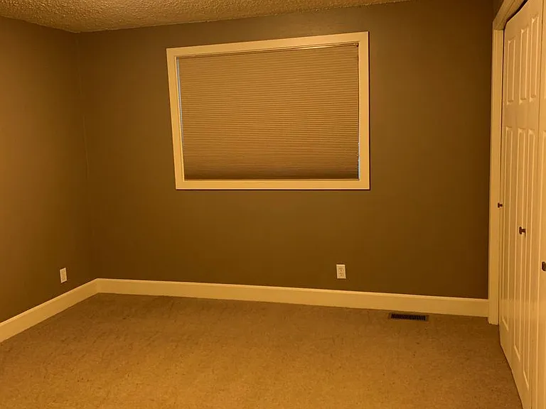 1735 McLean Blvd — Photo 12