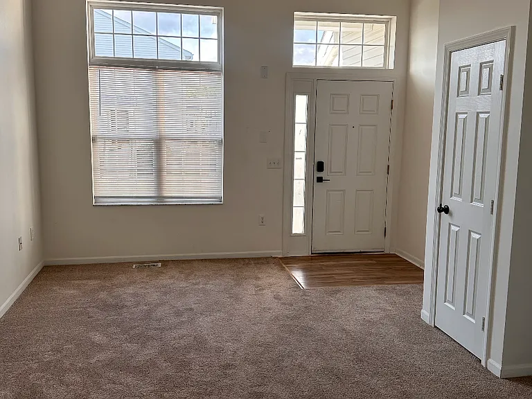 8257 Deering Oaks Dr — Photo 5