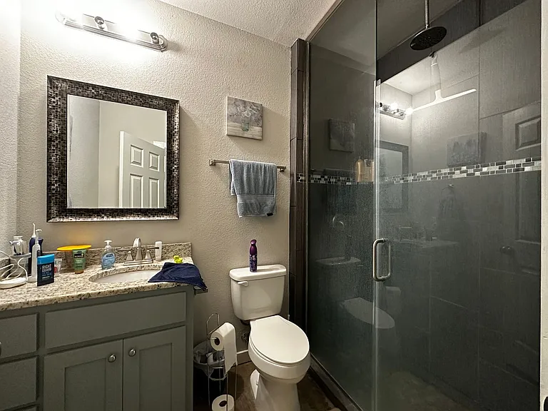 218 Gurley Ln — Photo 11