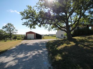 1701 Grove Ave, Corning, IA 50841