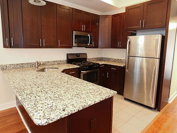 2nd image of 1832 W Montgomery Ave #1