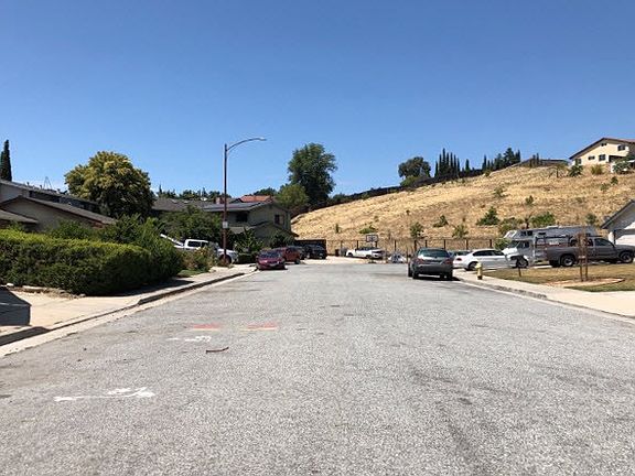 4th image of 4969 Berkeland Ct
