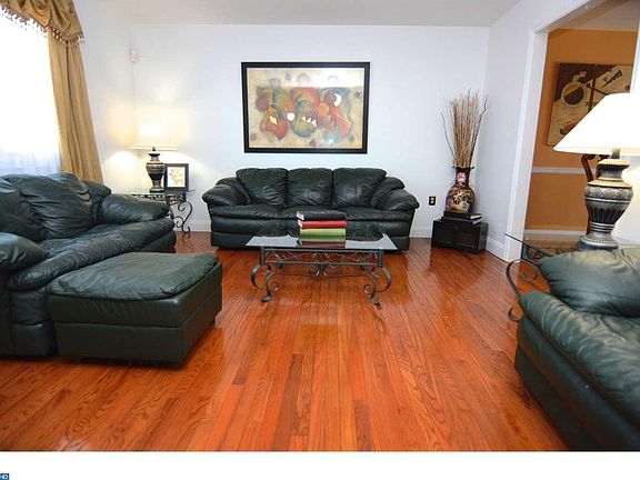 5th image of 632 Anne Dr