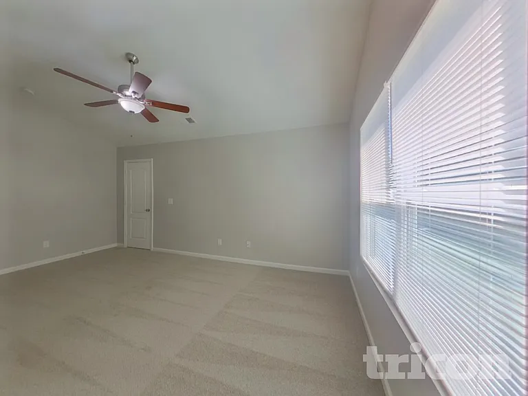 537 Gentle Breeze Ln — Photo 8