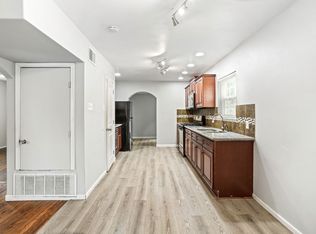 1336 W Ridgewood Ct, San Antonio, TX 78201