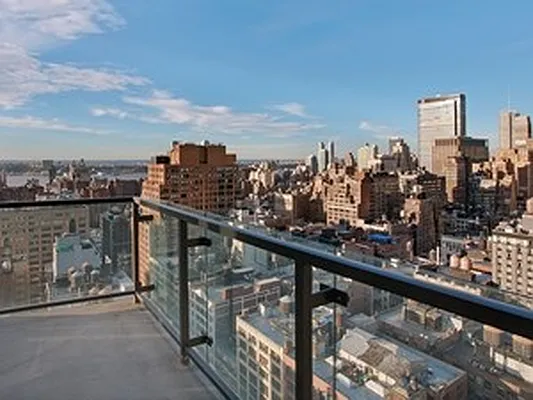 Sold by Corcoran | media 25