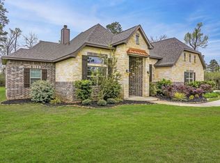 471 Royal Navigator Rd, Montgomery, TX 77316