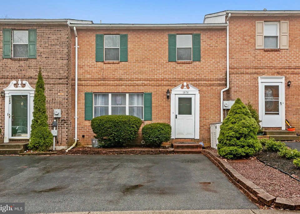 1st image of 1078 Westbury Dr