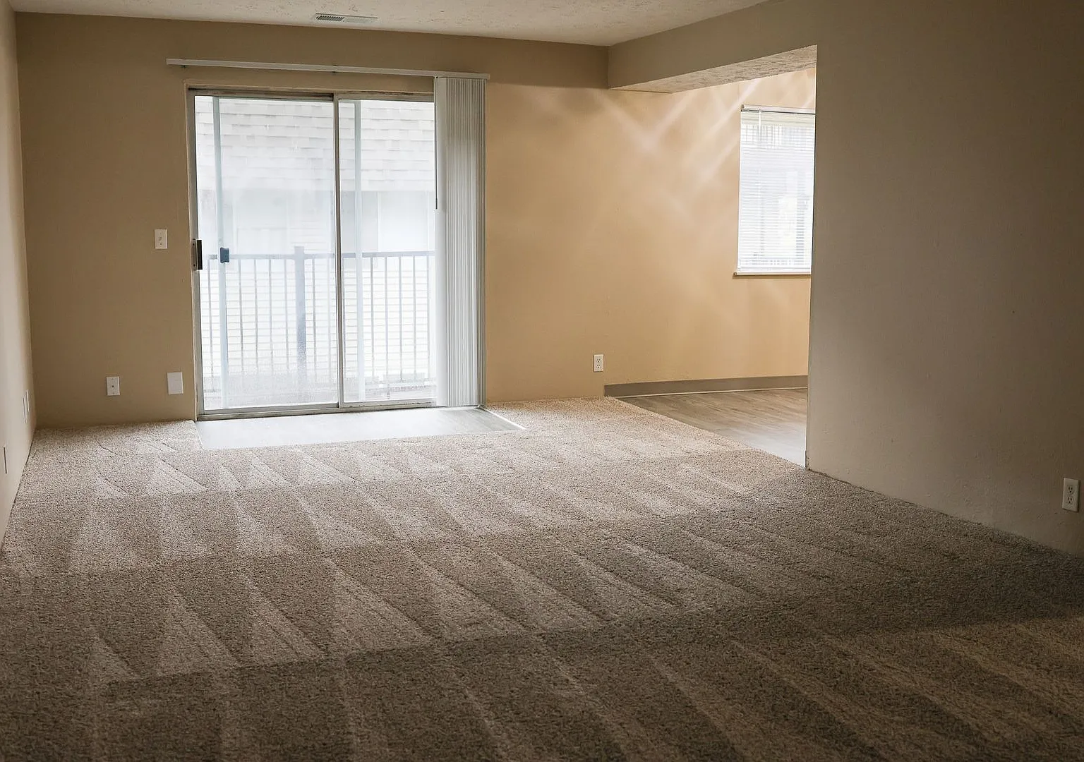 Cottonwood Apartments — Photo 4