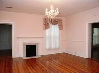 129 W End St, Chester, SC 29706