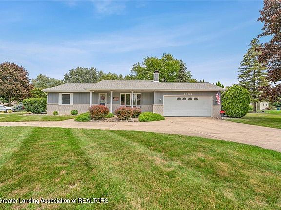 3rd image of 1604 Lindy Dr