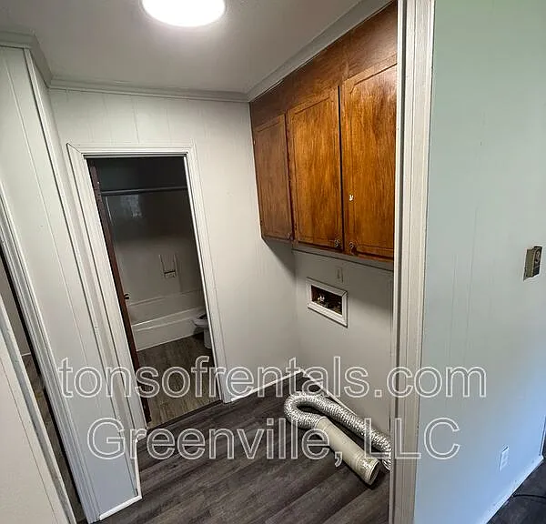 133 B Pleasant Dr — Photo 8