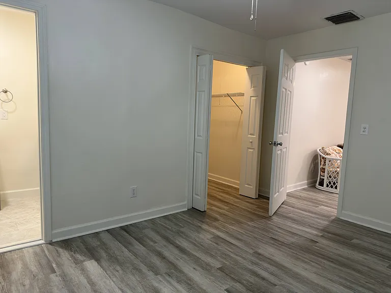 4900 S Lakewood Dr — Photo 13