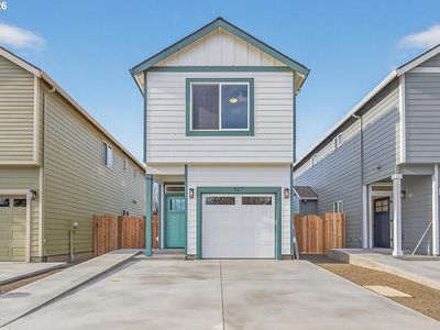 9277 E Burnside St, Portland, OR, 97216