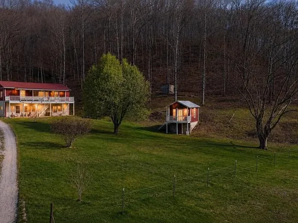 665 Craft Crk, Salyersville, KY 41465